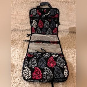 Vera Bradley Travel Case. Brand new without tags.